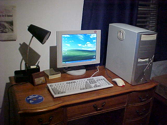 Early 2000's lookin' computer on a desk.